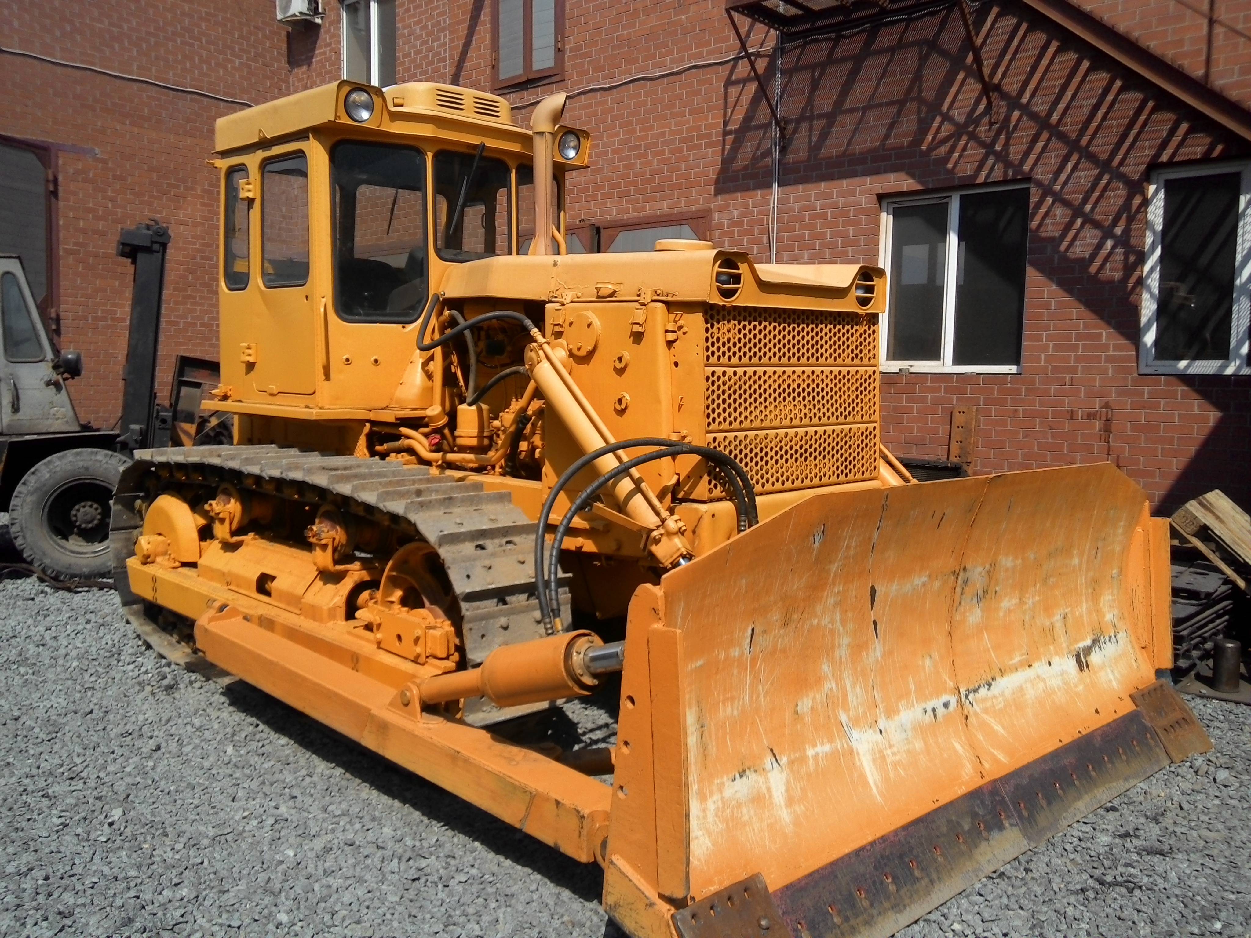 Бульдозер ЧТЗ Б-170 в аренду недорого