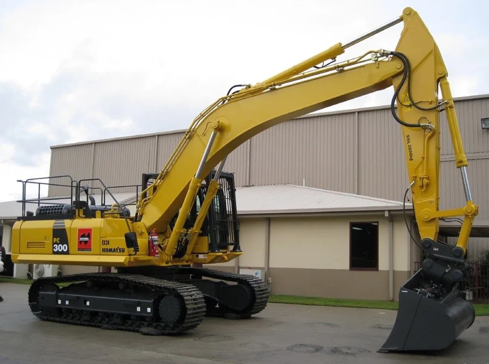 Аренда Гусеничный экскаватор Komatsu 300ковш/молот