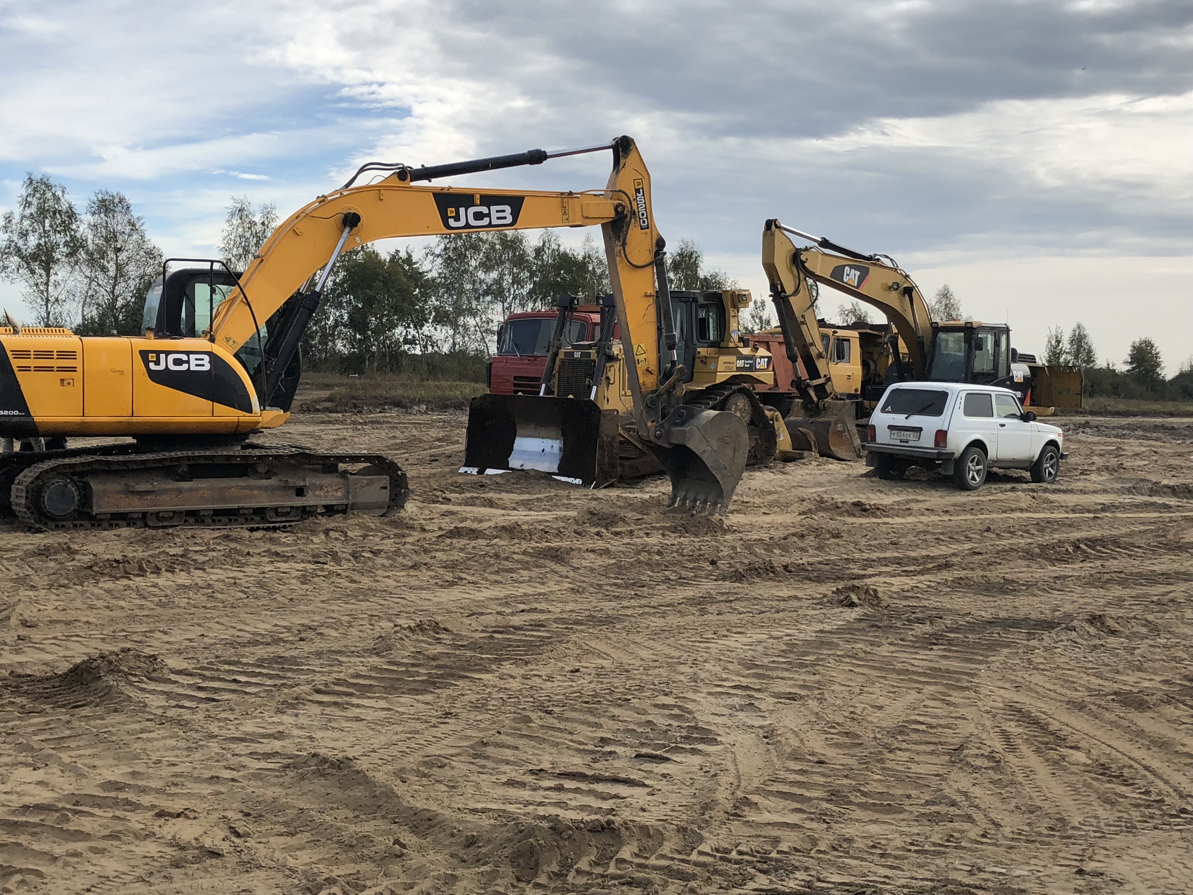 Сдам в аренду экскаваторы