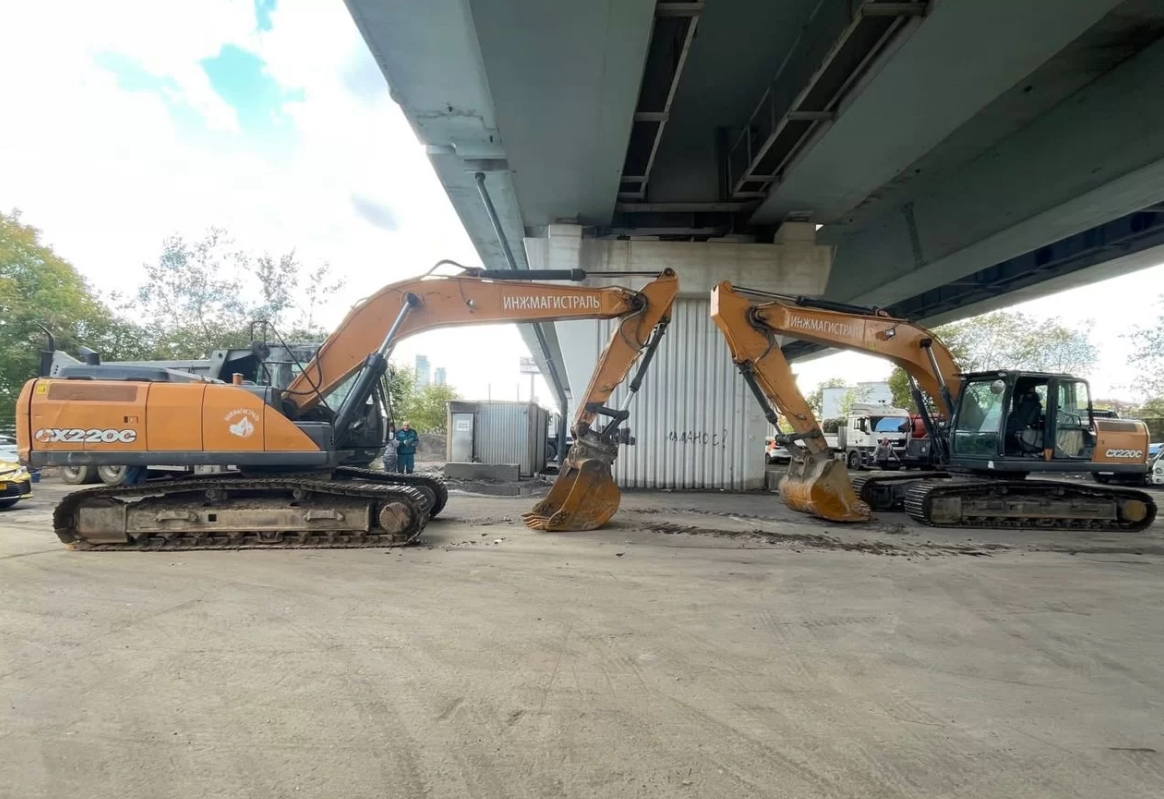 Аренда гусеничного экскаватора габаритный