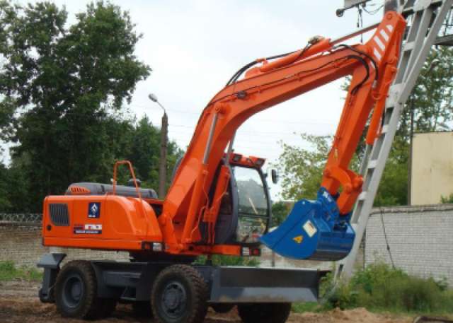 Сдам в аренду                            экскаватор                            ЕК-12 от собственника Александр