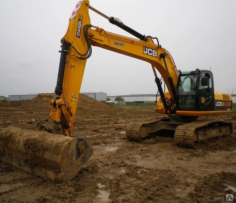 Аренда гусеничного Экскаватора JCB JS 240