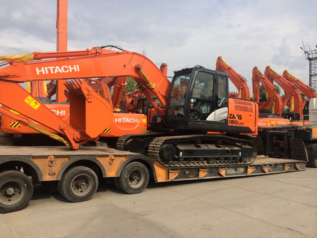 Аренда гусеничного экскаватора