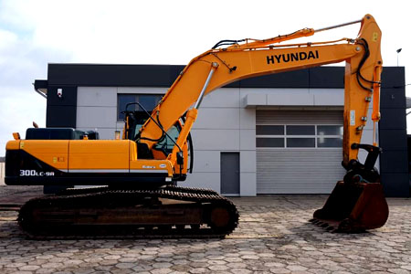 Аренда гусеничного экскаватора HYUNDAI 300LC