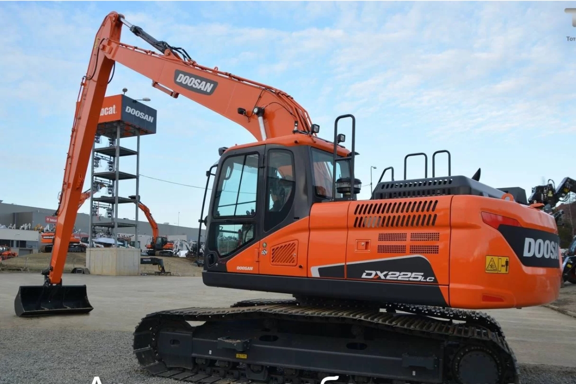 Аренда экскаватор длиннорукий стрела 16 м