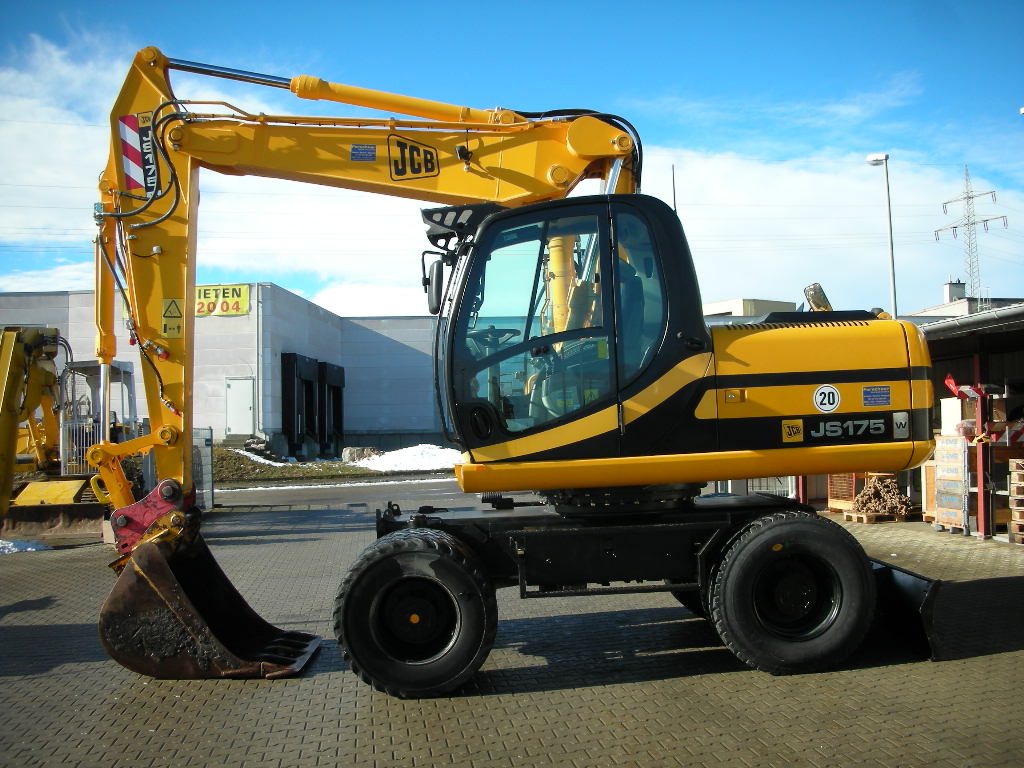 Экскаваторы  аренда, услуги Москва, область