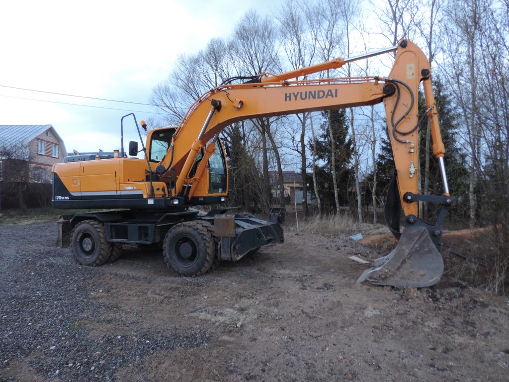 Аренда Экскаватора в Лотошино, Волоколамск, Шаховская