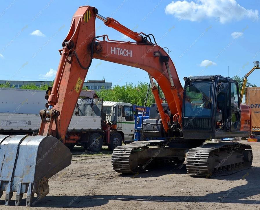 Экскаватор Hitachi ZX200LC-3G