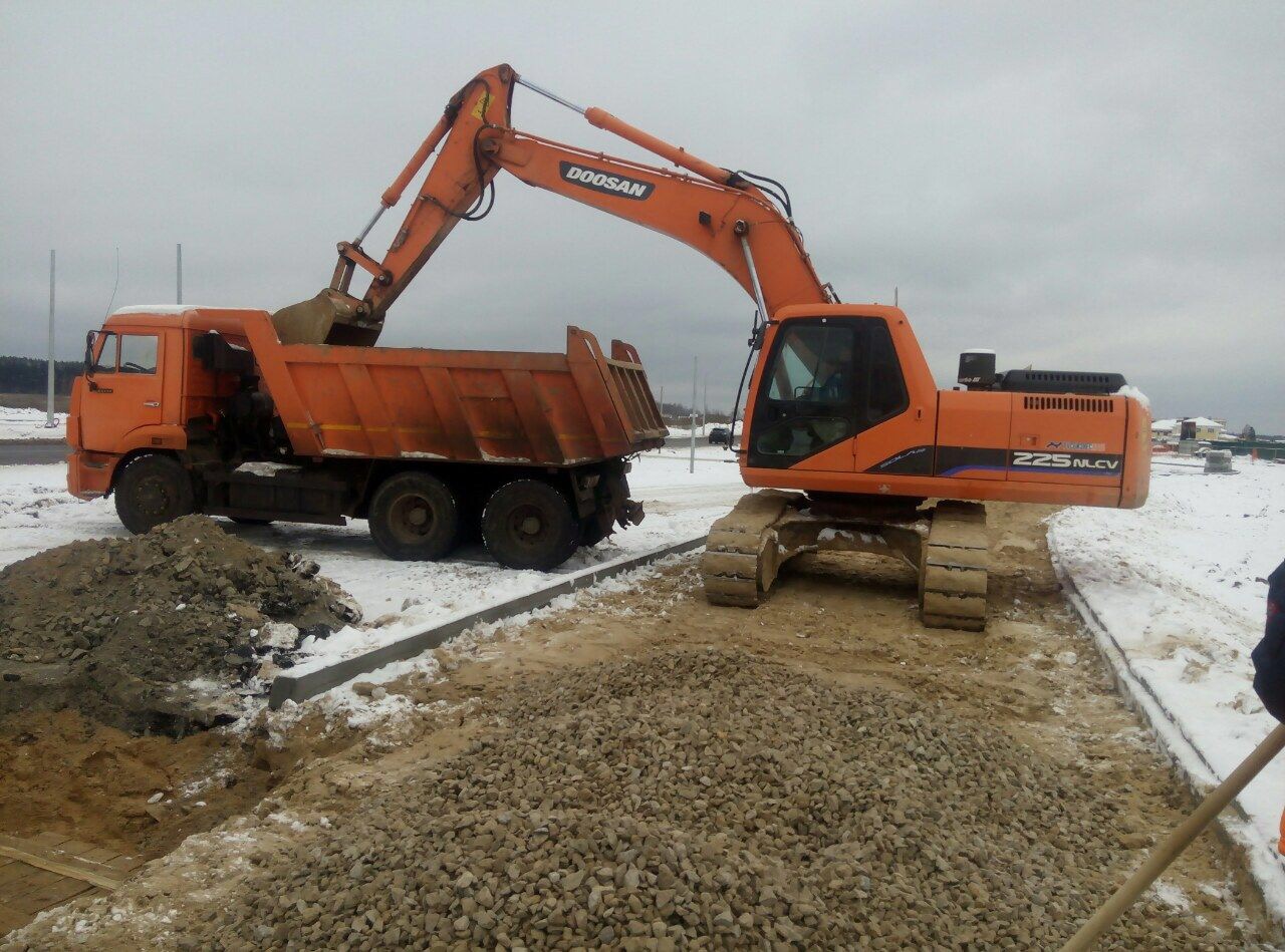 Сдаю в аренду экскаватор гусеничный DOOSAN