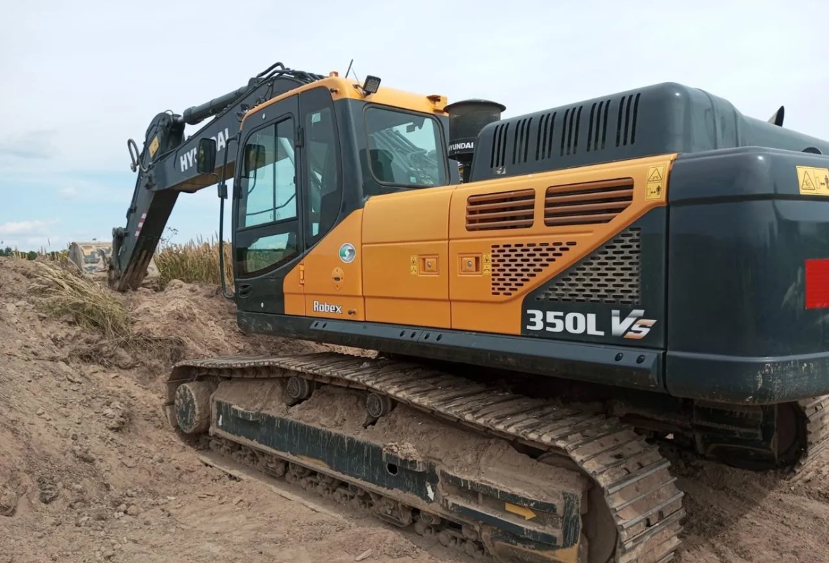 Аренда гусеничного экскаватора 350 хендай 2 шт