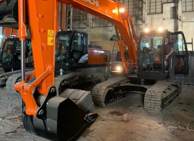 Аренда гусеничного экскаватора