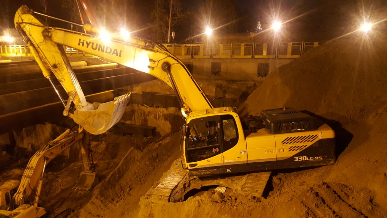 Гусеничный экскаватор ковш 1,9м3