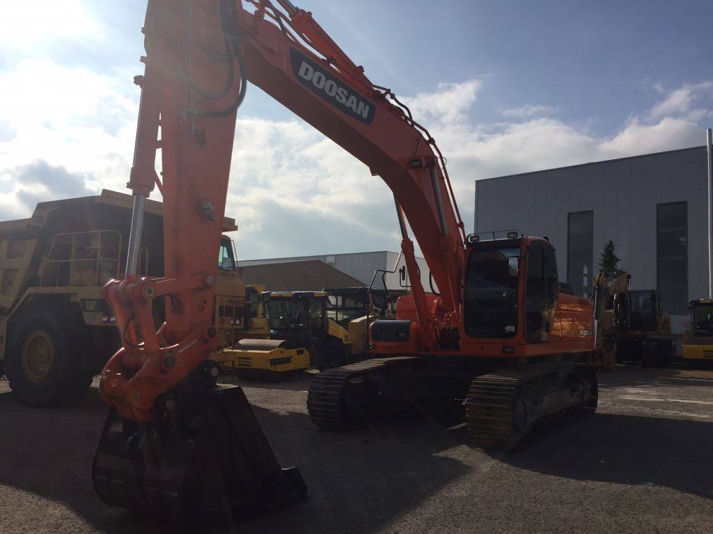 Экскаватор от собственника Сергей