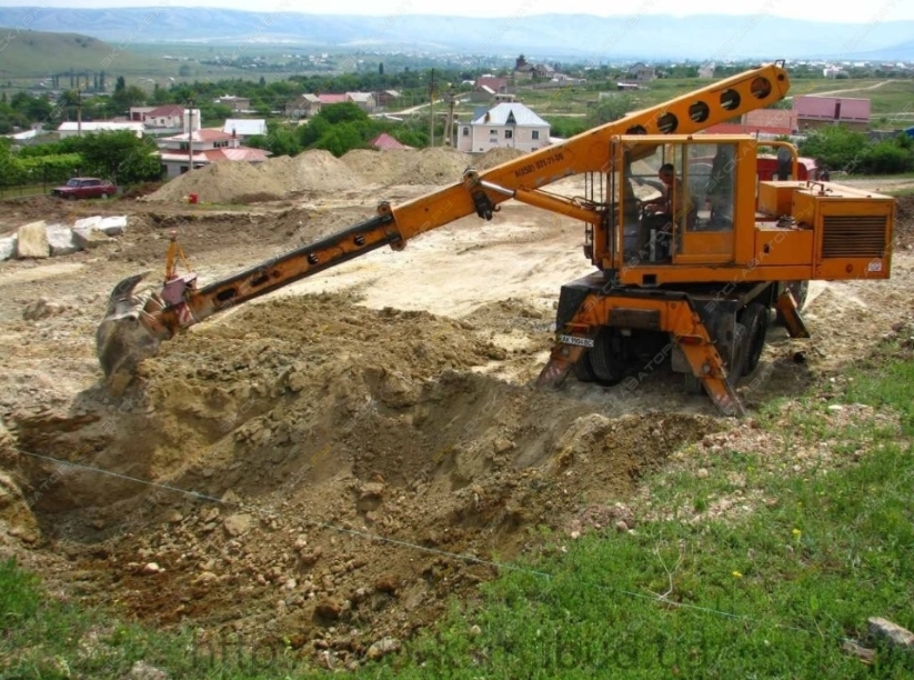 Аренда экскаватора-планировщика Tisovec UDS-114