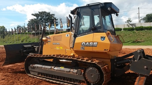 Бульдозер Case 1650L в аренду по низкой цене