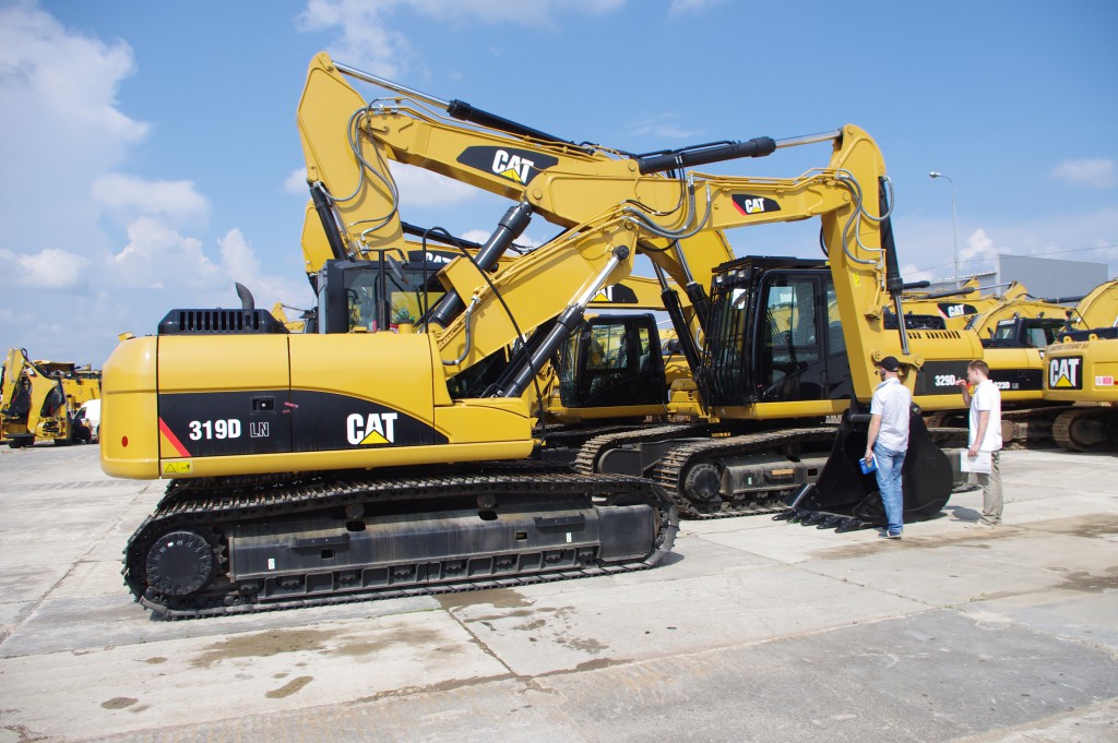 Аренда гусеничного экскаватора CATERPILLAR 319DLN