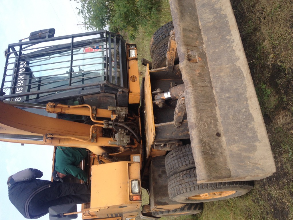 Сдается полноповоротный экскаватор CASE