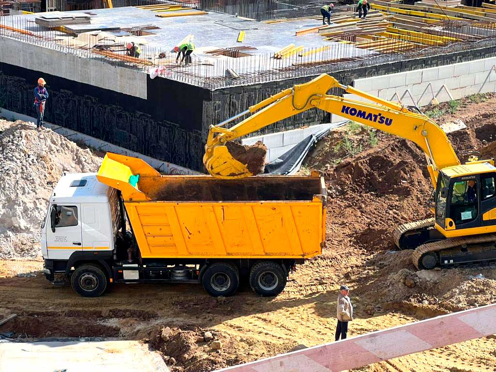 Услуги спецтехники от собственника ООО "Спецустройство"