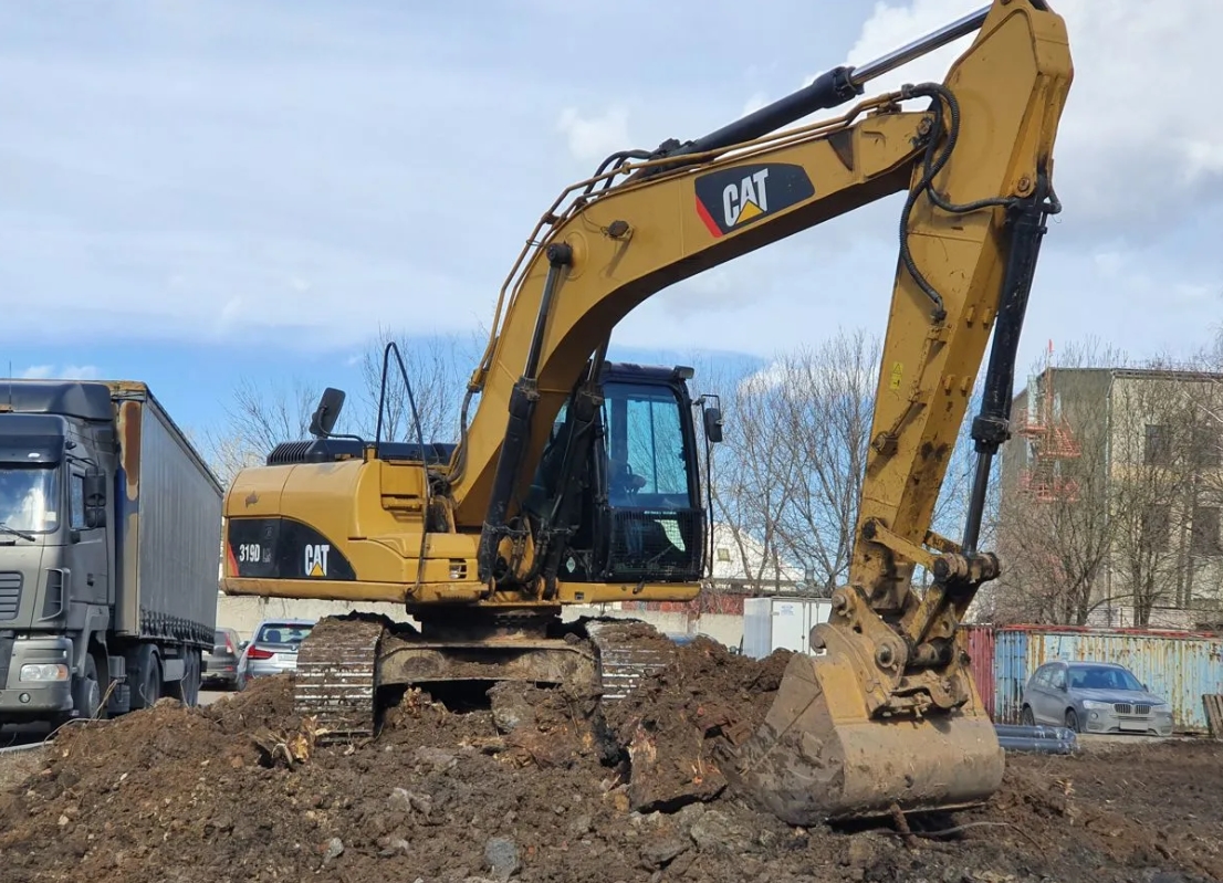 Услуги гусеничного экскаватора