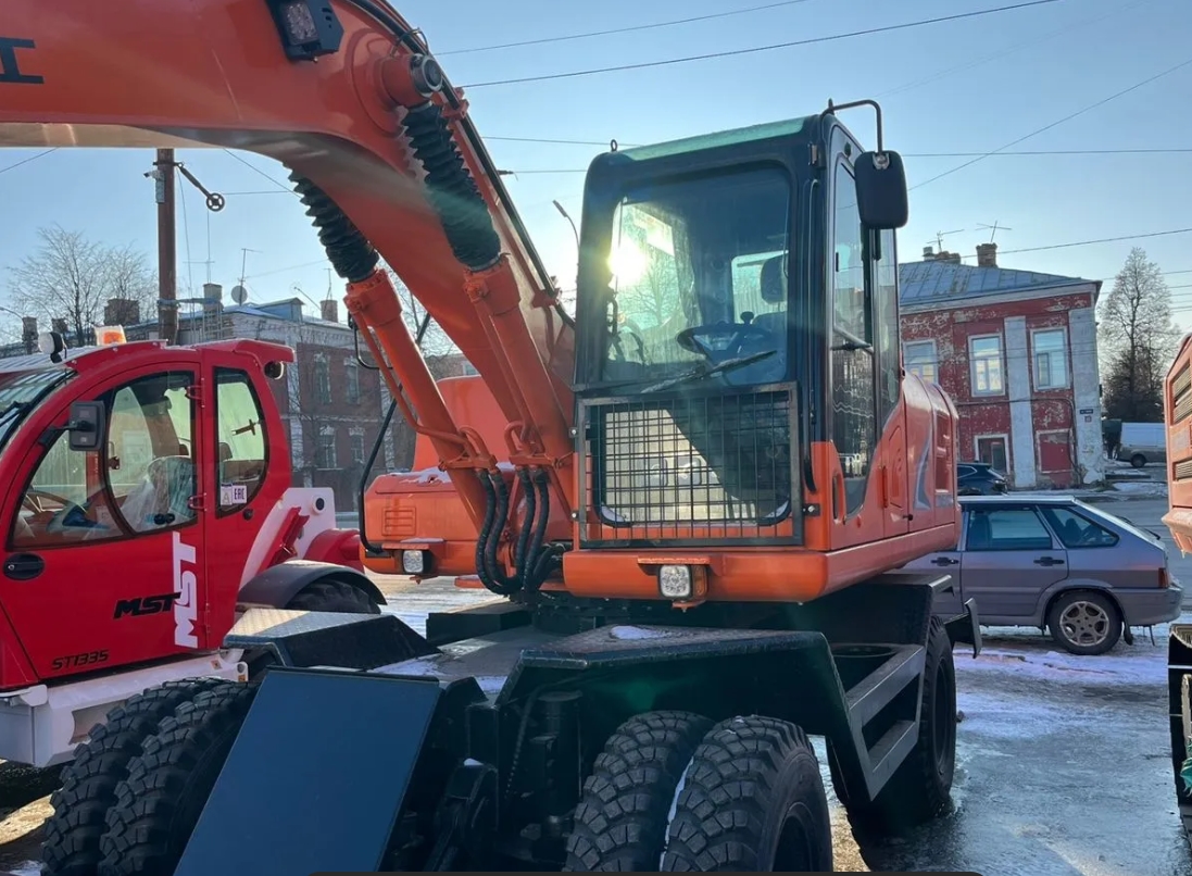 Аренда колесного экскаватора полноповоротного
