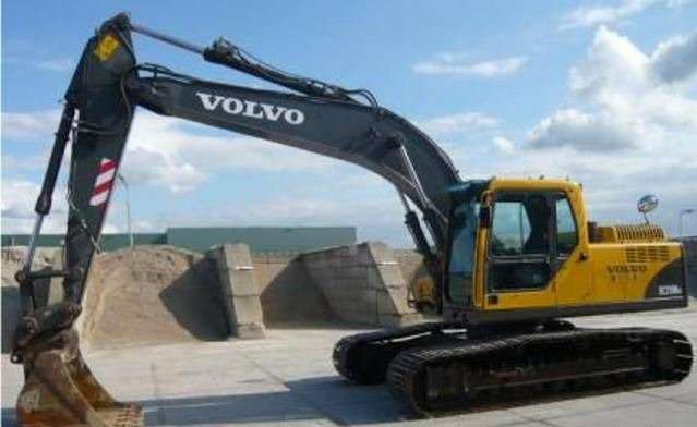 ЭКСКАВАТОР от собственника Валера