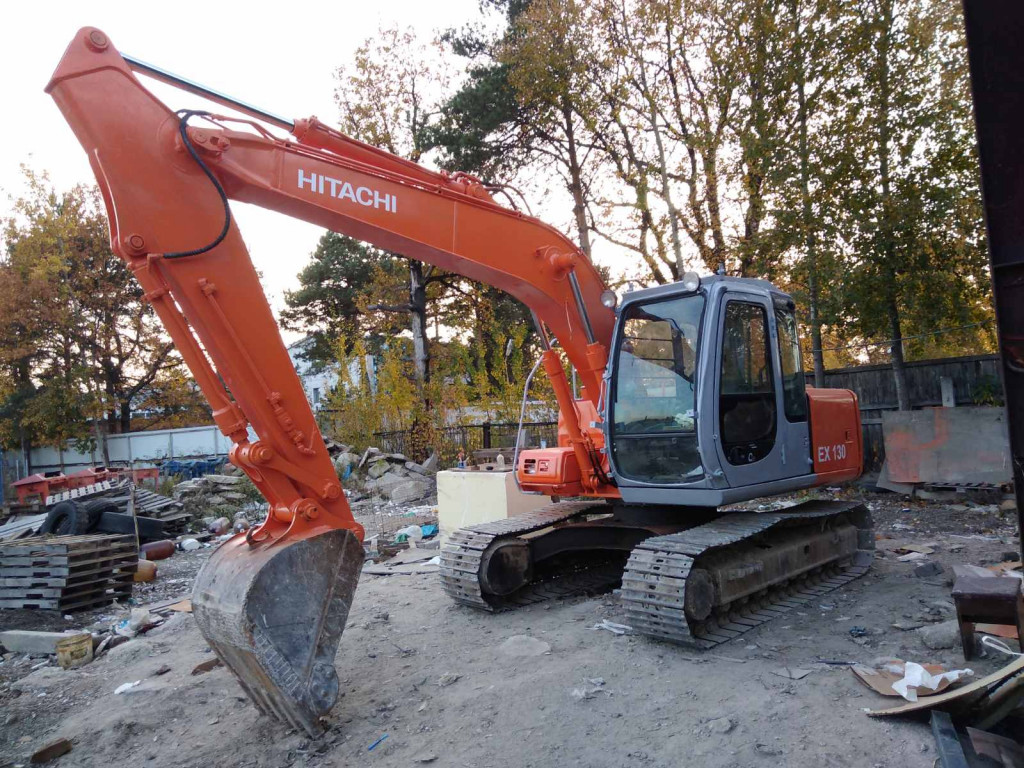 Аренда гусеничного экскаватора hitachi EX130
