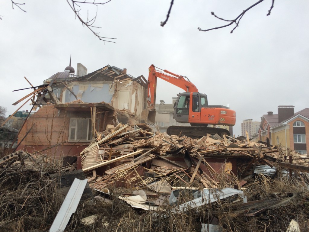 Аренда габаритного гусеничного экскаватора