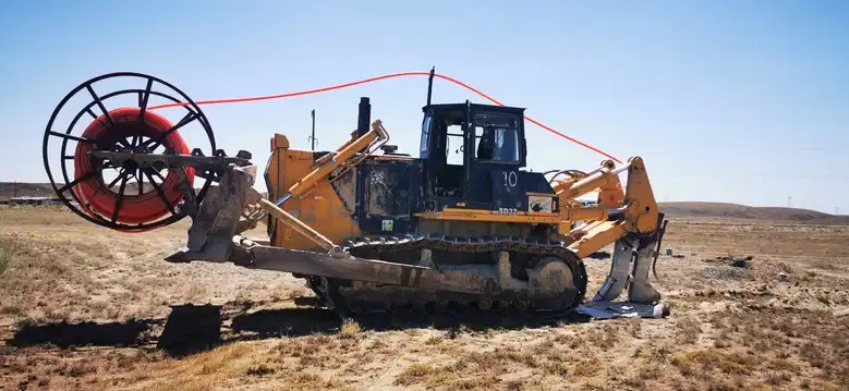 Аренда колонны Кабелеукладчика болотохода