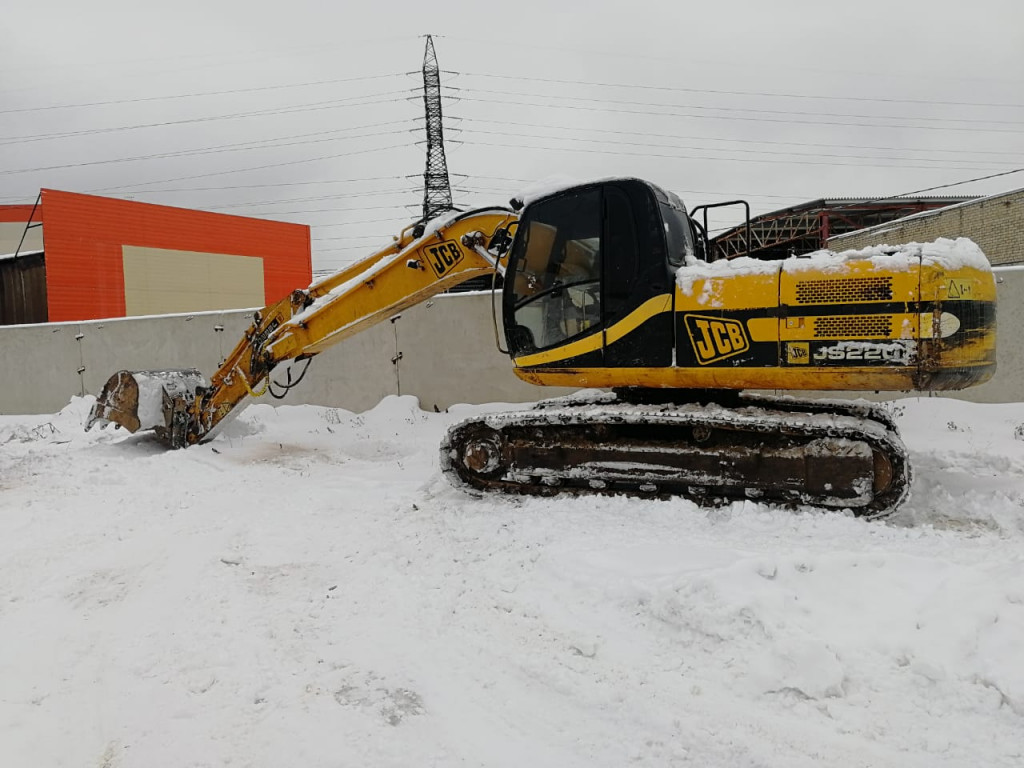Аренда экскаватора JCB 220 в Ярославле.