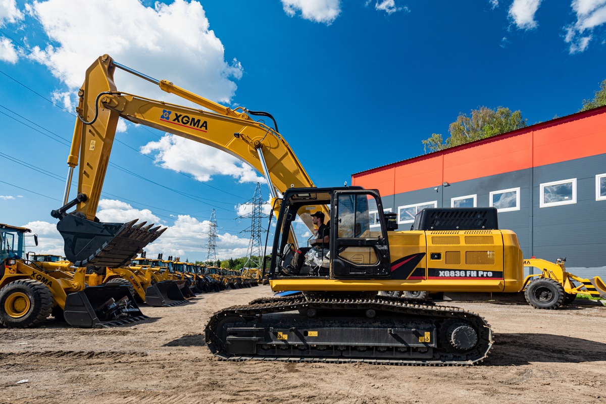 ЭКСКАВАТОР  JCB JS 160W аренда, недорого