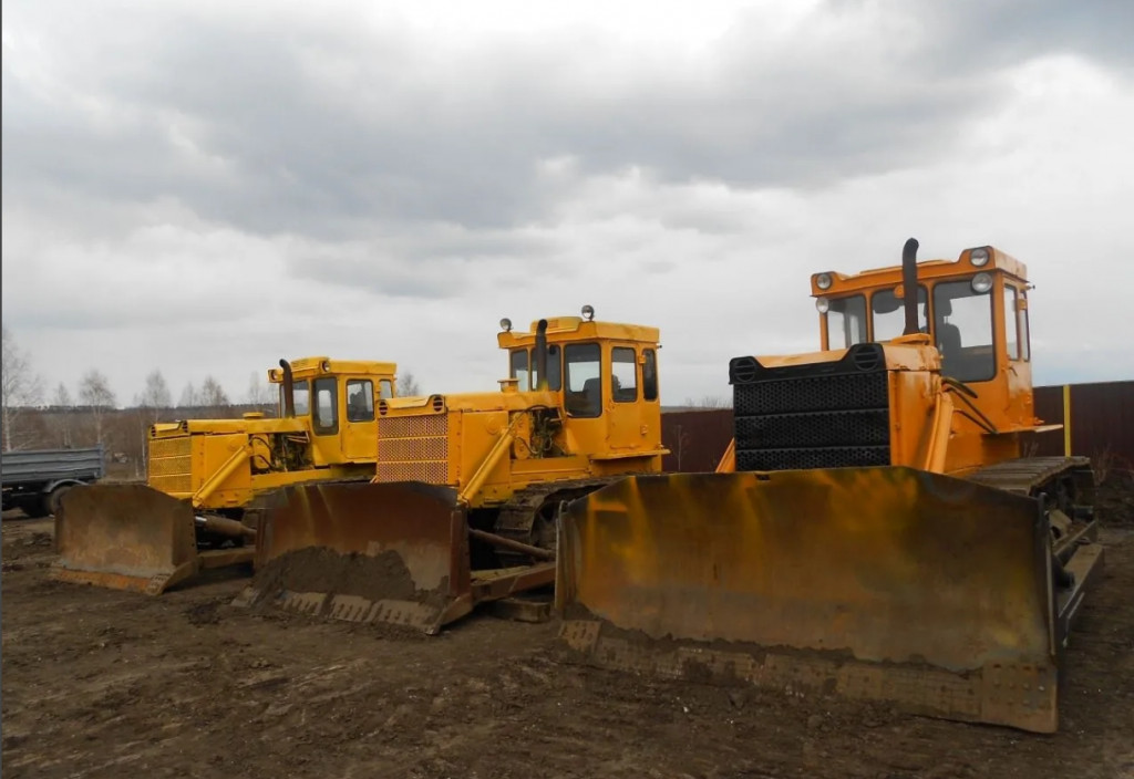 Бульдозеры Т-130 от собственника ООО "СПЕЦТЕХНИКА"