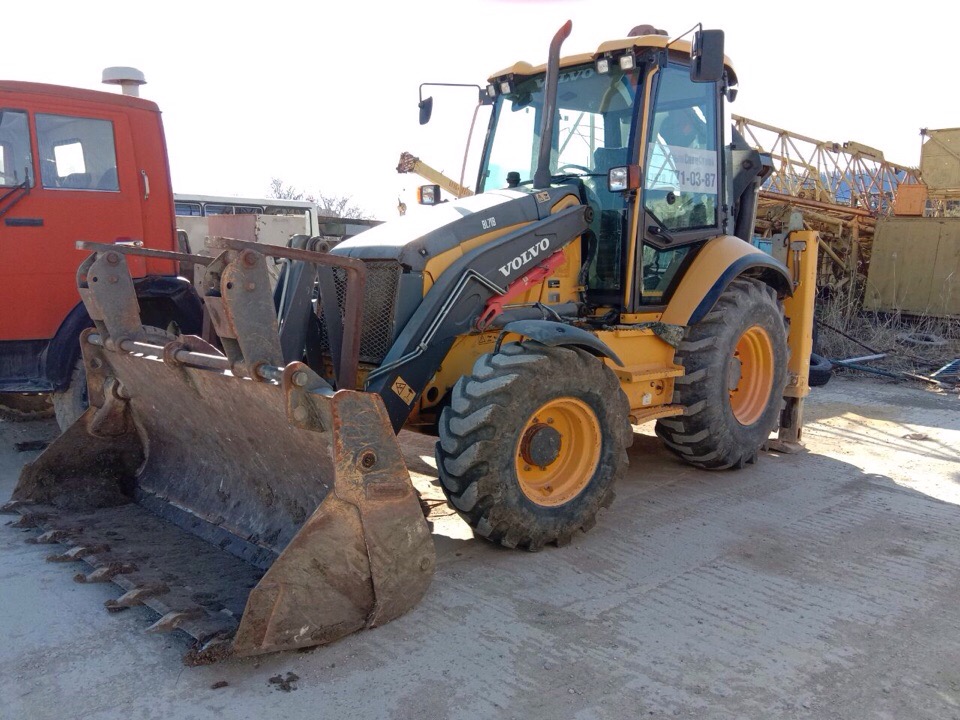 Услуги экскаватора в Севастополе аренда заказ