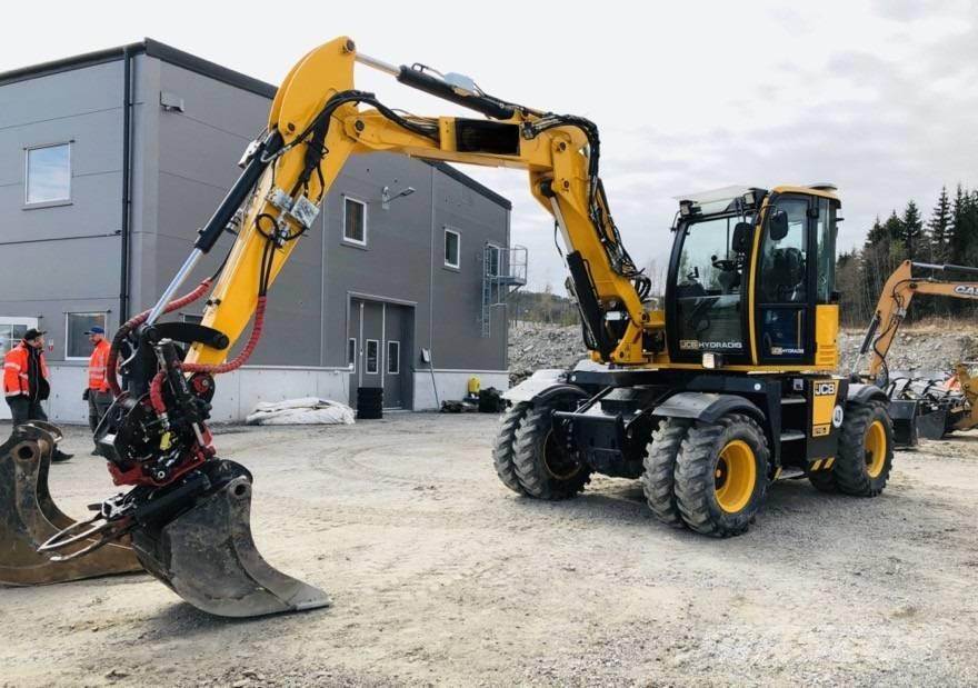 Аренда эскаватора JCB Hydradig 110W
