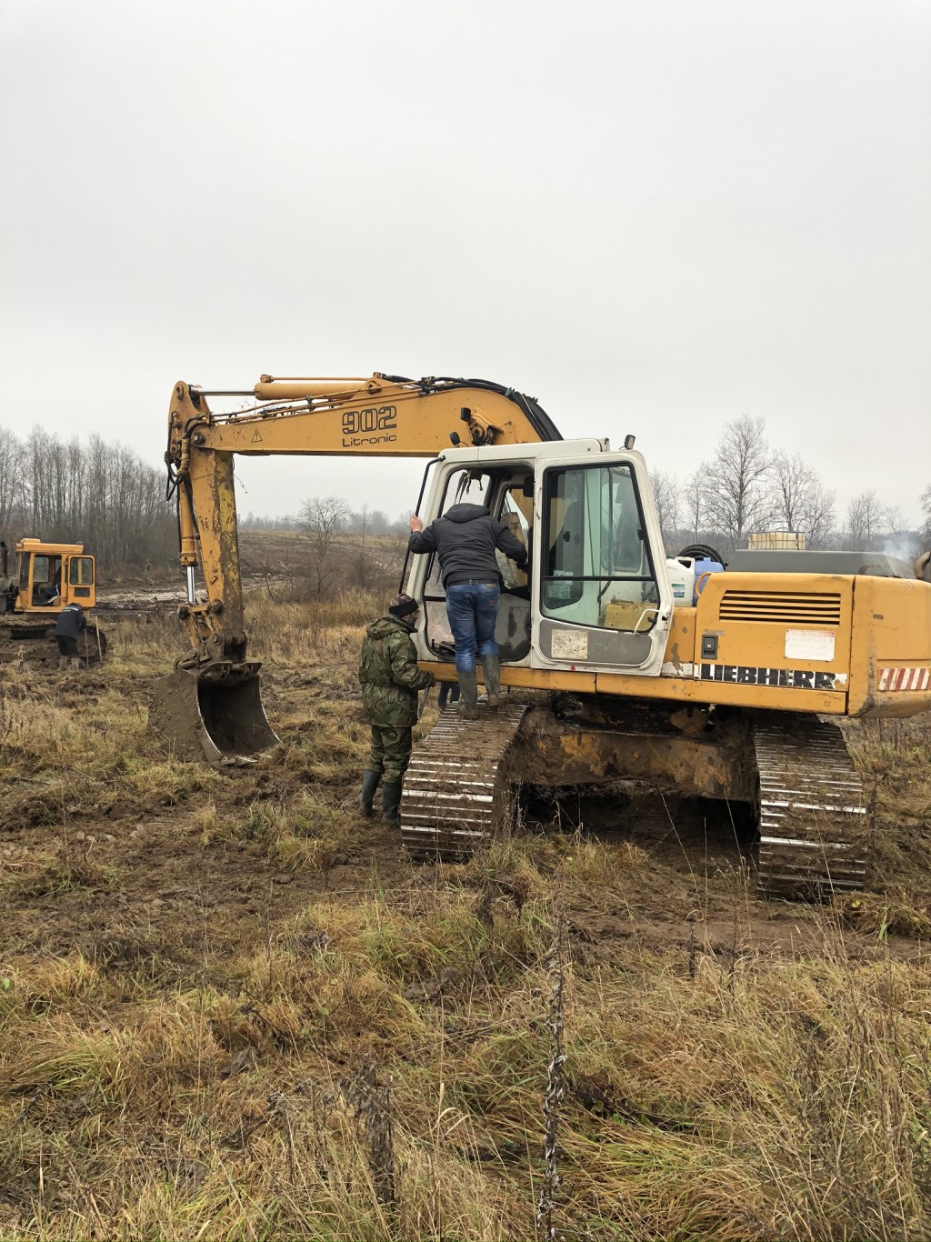 Экскаватор Liebher от собственника Павел