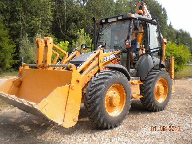 Аренда экскаватора-погрузчика  CASE 695
