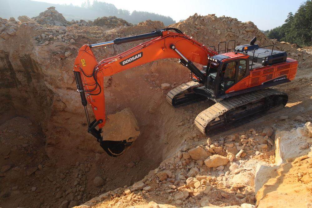 Аренда гусеничного экскаватора DOOSAN DX420LCA