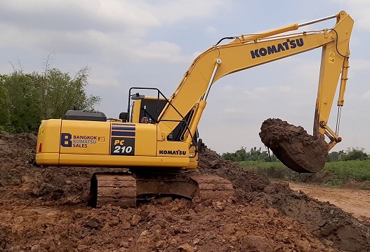 Услуги спецтехники Эскаватор Комацу 210