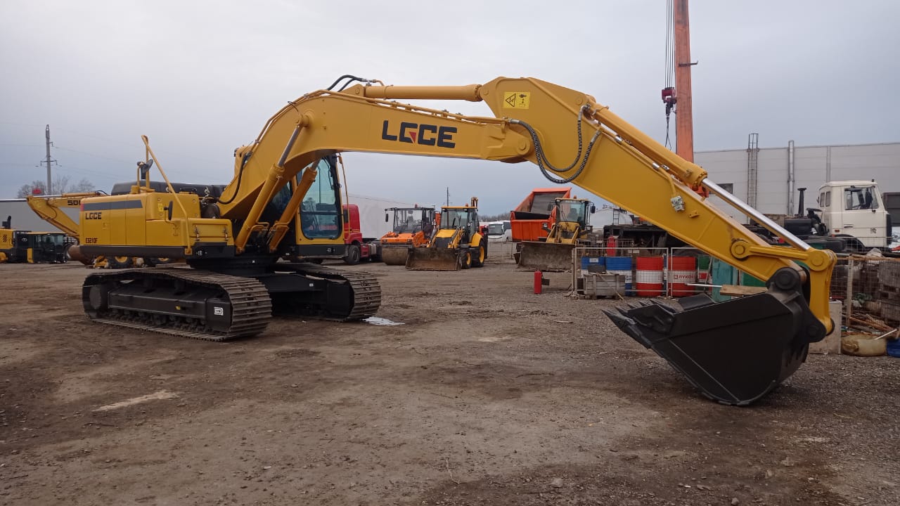 Аренда гусеничного экскаватора