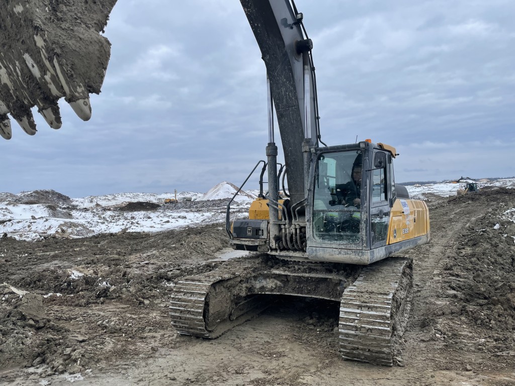 Аренда экскаватора гусеничный с оператором