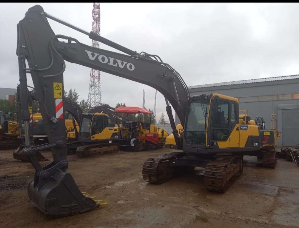 Аренда экскаваторов гусеничные строительные