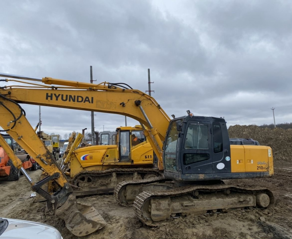 Гусеничный экскаватор Hyundai rlc210
