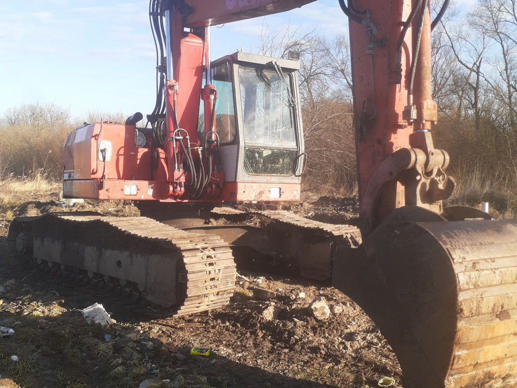 Копка озер траншей, прокладка дорог, в труднодост