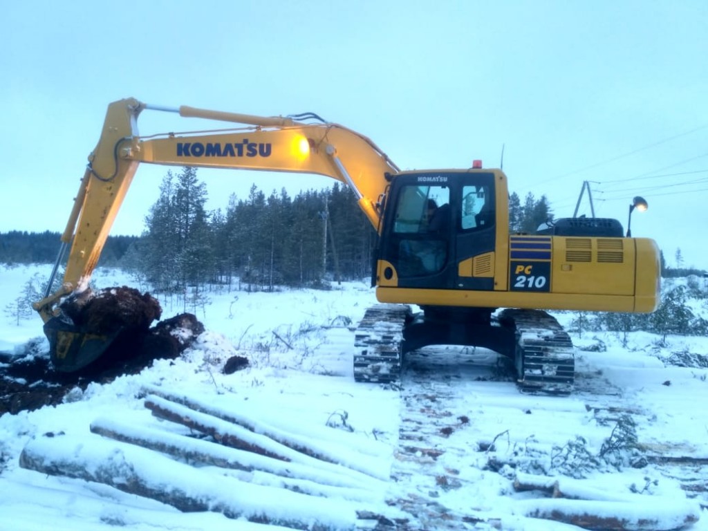 Услуги экскаваторов, гусеничных и колёсных