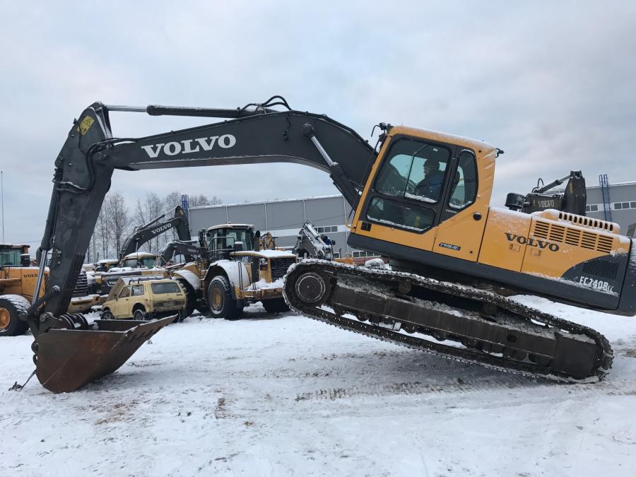 Экскаватор гусеничный аренда Навесное оборудование