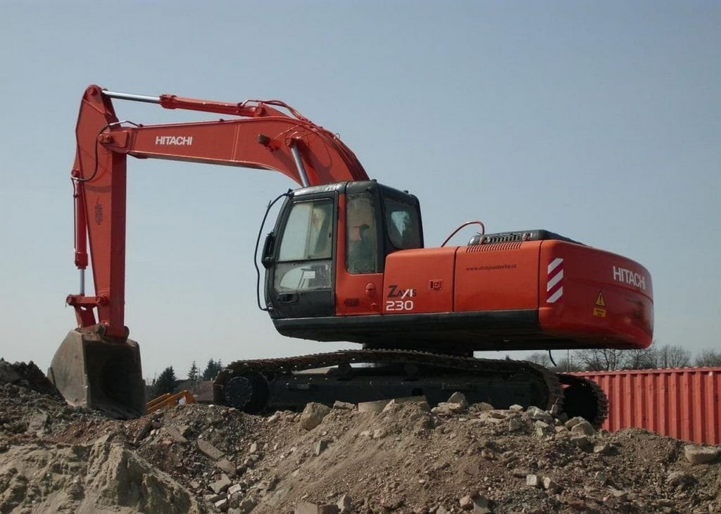 Гусеничный экскаватор HITACHI 230.