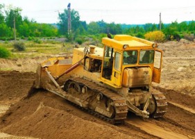 Планировка участка бульдозером