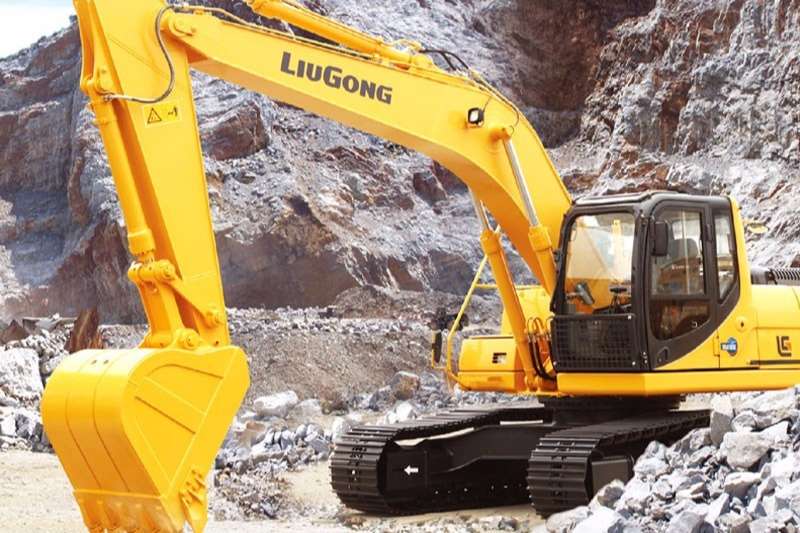 Услуги экскаватора. Гидромолот. Аренда спецтехники