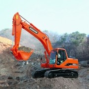 Аренда гусеничного экскаватора Doosan