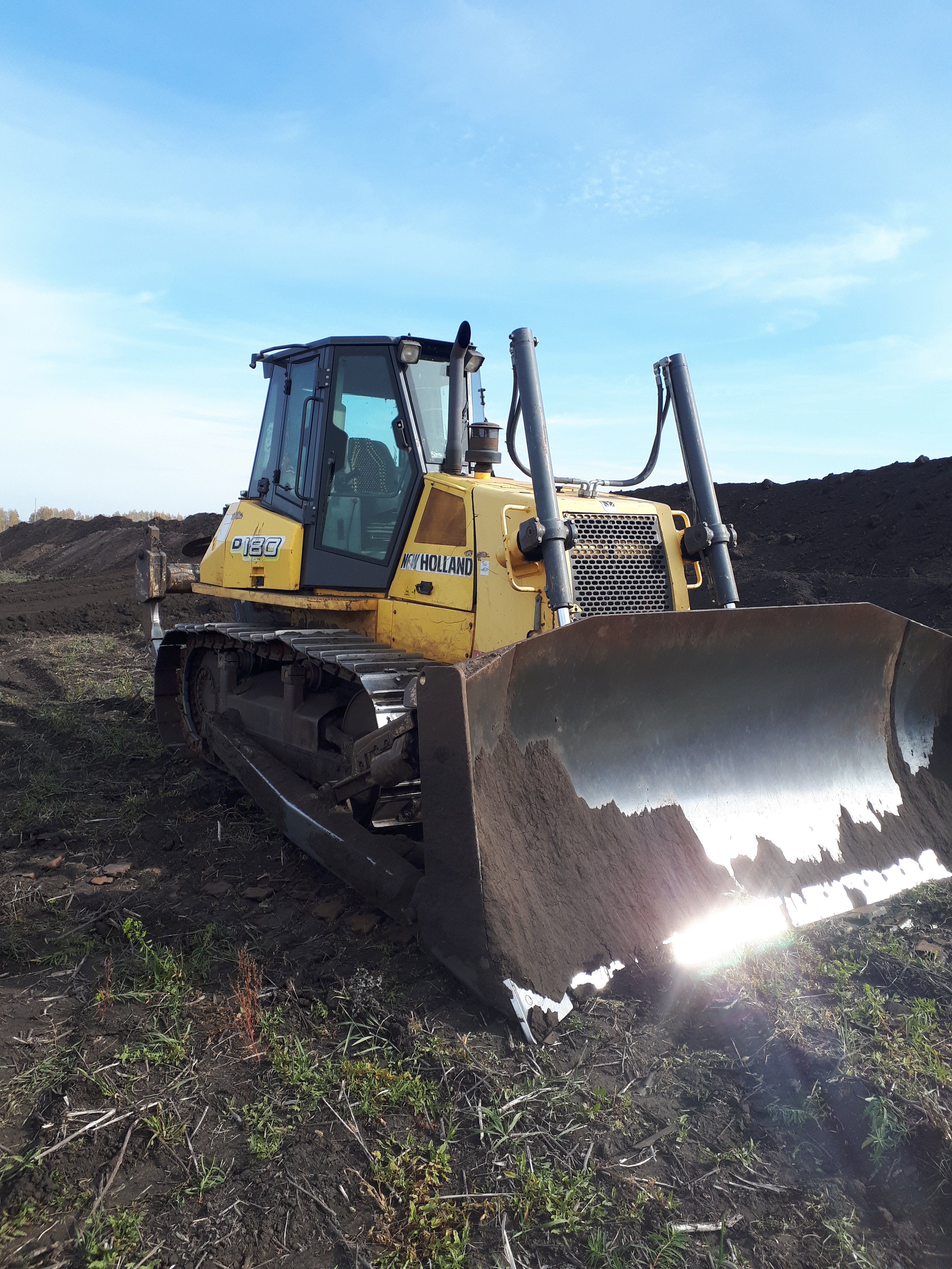 Услуги бульдозера. Земляные, дорожные работы.