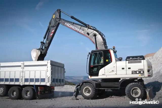 Аренда экскаватора карьерного